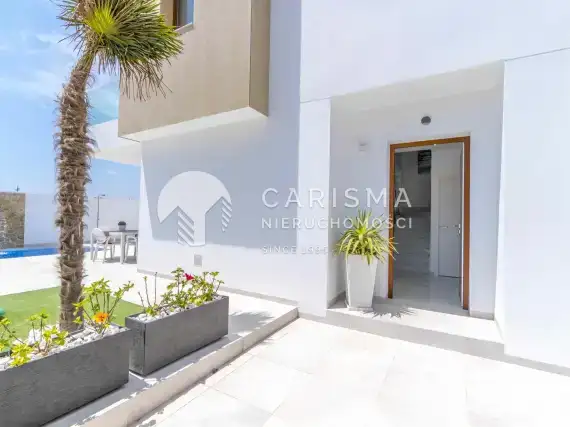 (8) Nowy dom z basenem 300m od plaży, Costa Blanca, Hiszpania.