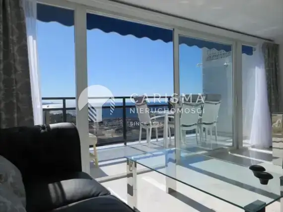 (4) Apartament z pięknym widokiem na morze, w pierwszej linii w Marbella