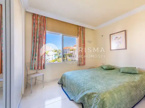 (9) Apartament z panoramicznym widokiem na morze w  Golden Mile Marbella