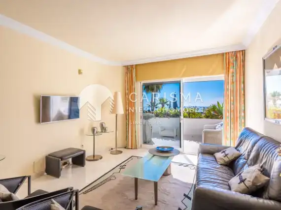 (15) Apartament z panoramicznym widokiem na morze w  Golden Mile Marbella