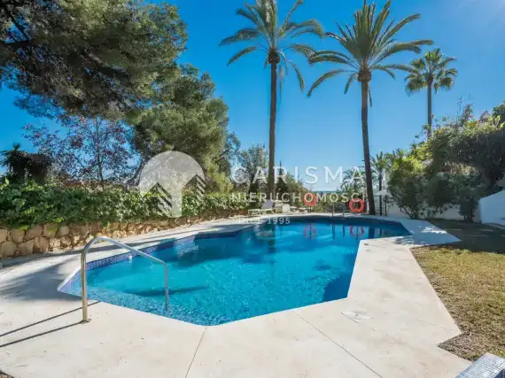 (18) Apartament z panoramicznym widokiem na morze w  Golden Mile Marbella