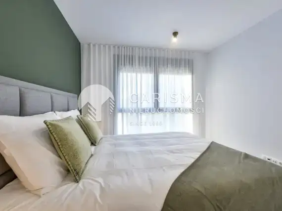 (20) Luksusowy apartament przy plaży Arenal w Calpe