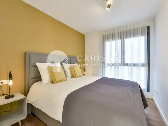 (21) Luksusowy apartament przy plaży Arenal w Calpe