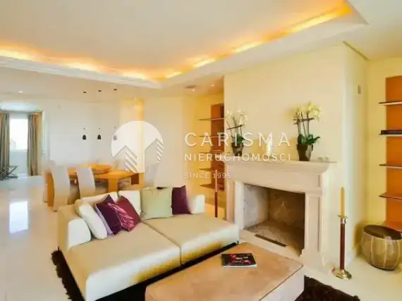 (8) Apartament z widokiem na morze w New Golden Mile
