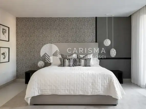 (9) Nowa i luksusowa willa w pierwszej linii brzegowej w Cabopino