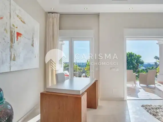 (19) Willa, Marbella East, Costa del Sol, 531 m<sup>2</sup>