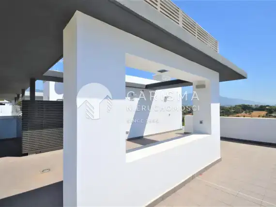 (29) Nowy, luksusowy penthouse w Atalaya, Costa del Sol