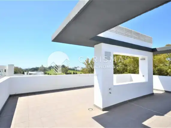 (35) Nowy, luksusowy penthouse w Atalaya, Costa del Sol
