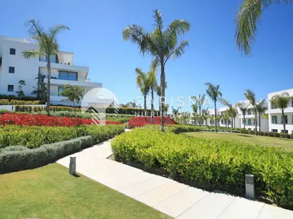 (16) Luksusowy apartament w Atalaya, Costa del Sol