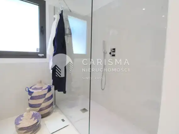 (10) Luksusowy, parterowy apartament w Atalaya, Costa del Sol