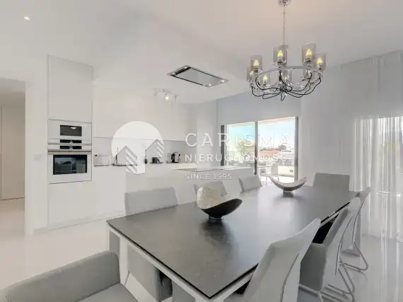 (12) Luksusowy, dwupoziomowy apartament w Atalaya, Costa del Sol.