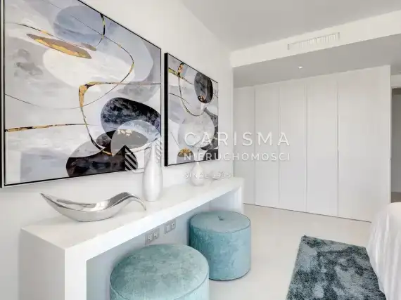 (15) Luksusowy, dwupoziomowy apartament w Atalaya, Costa del Sol.