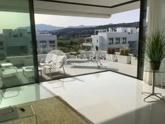 (15) Luksusowy apartament z 3-ma sypialniami, w Atalaya Golf, Costa del Sol