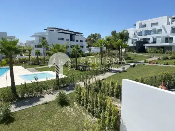 (31) Luksusowy apartament przy polach golfowych w Atalaya, Costa del Sol