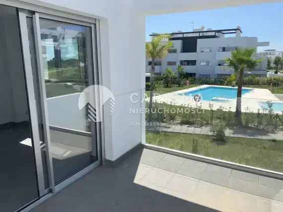 (32) Luksusowy apartament przy polach golfowych w Atalaya, Costa del Sol