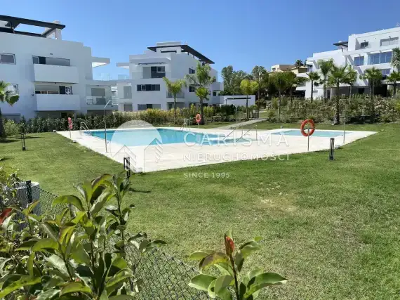 (38) Luksusowy apartament przy polach golfowych w Atalaya, Costa del Sol