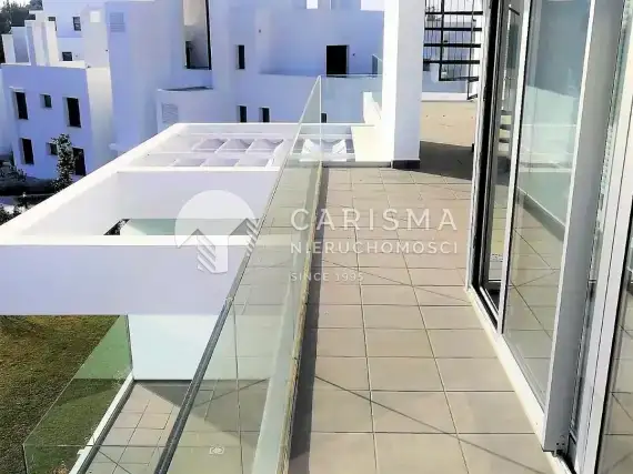 (19) Luksusowy penthouse, gotowy do zamieszkania, w Atalaya, Costa del Sol