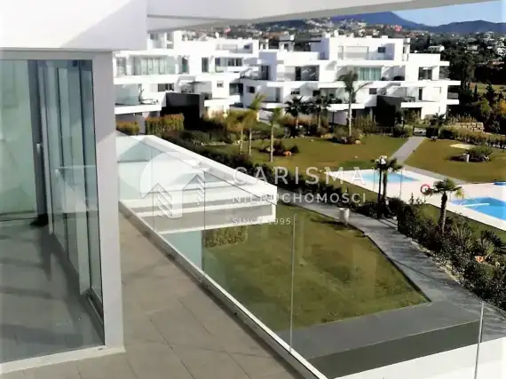 (23) Luksusowy penthouse, gotowy do zamieszkania, w Atalaya, Costa del Sol