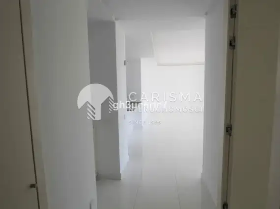 (24) Parterowy, luksusowy apartament gotowy do zamieszkania w Atalaya, Costa del Sol.