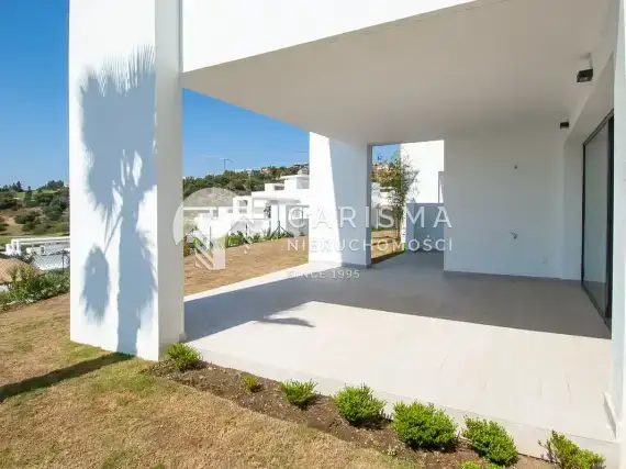 (13) Nowy, gotowy, luksusowy, parterowy apartament w okolicy Benahavis, Costa del Sol