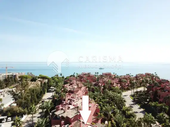 (15) Luksusowy penthouse w pierwszej linii brzegowej w Esteponie, Costa del Sol.