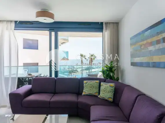 (28) Nowoczesny apartament z frontowym widokiem na Morze Śródziemne