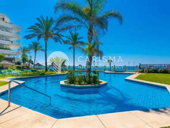 (5) Luksusowy apartament w pierwszej linii brzegowej, Marbella, Costa del Sol