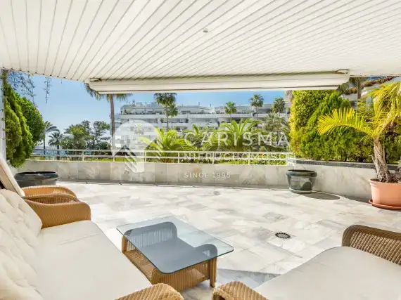 (17) Luksusowy apartament w pierwszej linii brzegowej, Marbella, Costa del Sol