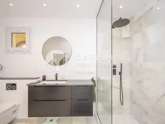 (10) Apartament w pierwszej linii brzegowej Elviria, Marbella