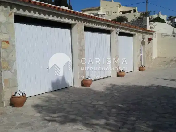 (26) Wyjątkowa willa z panoramicznymi widokami i potrójnym garażem w El Portet, Moraira