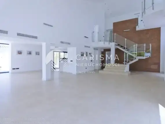 (3) Luksusowa, nowoczesna willa tuż obok centrum San Pedro, Costa del Sol