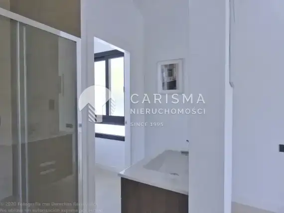 (19) Luksusowa, nowoczesna willa tuż obok centrum San Pedro, Costa del Sol
