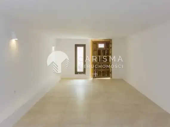 (11) Willa w nieskazitelnym stanie w Pla del Mar, Moraria