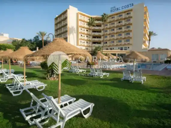 (24) Hotel z widokiem na morze w Torremolinos
