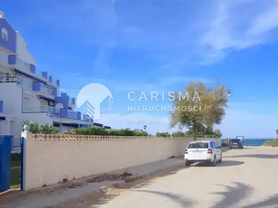 (5) Apartament z bocznym widokiem na morze przy plaży Deveses w Denii