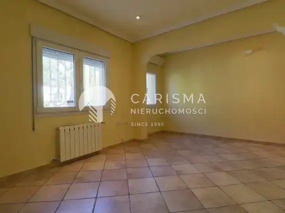 (32) Urokliwa willa z widokiem na morze, blisko usług w Moraira