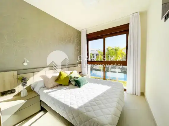 (9) Nowe apartamenty przy Laguna Salada de Torrevieja