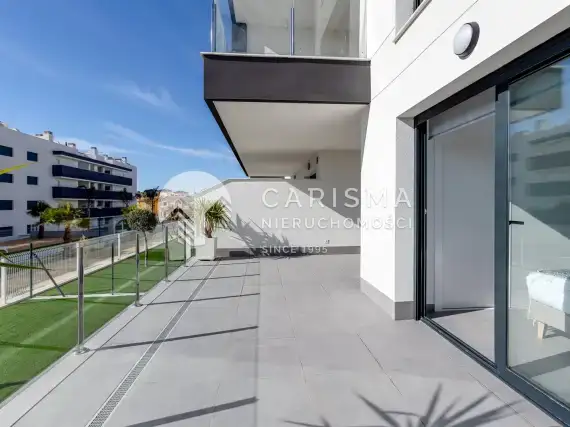 (30) Nowe apartamenty przy polu golfowym Villamartin