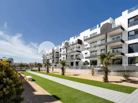 (2) Nowe apartamenty przy polu golfowym Villamartin