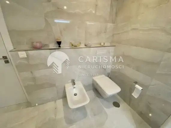 (31) Luksusowy apartament w pierwszej linii brzegowej, Estepona, Costa del Sol