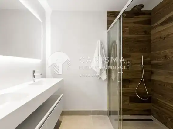 (14) Apartament przy plaży w New Golden Mile, Costa del Sol