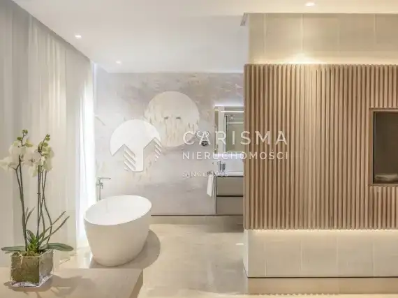 (21) Luksusowy i nowy apartament w pierwszej linii brzegowej, Estepona, Costa del Sol