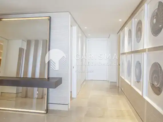 (31) Luksusowy i nowy apartament w pierwszej linii brzegowej, Estepona, Costa del Sol