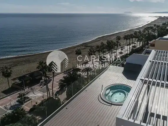 (43) Luksusowy i nowy apartament w pierwszej linii brzegowej, Estepona, Costa del Sol