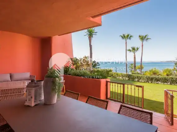 (4) Luksusowy apartament w pierwszej linii brzegowej Estepona, Costa del Sol