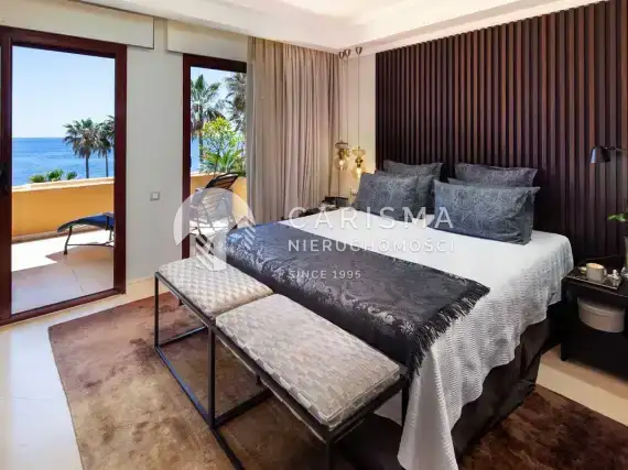 (21) Luksusowy apartament w pierwszej linii brzegowej, Estepona, Costa del Sol