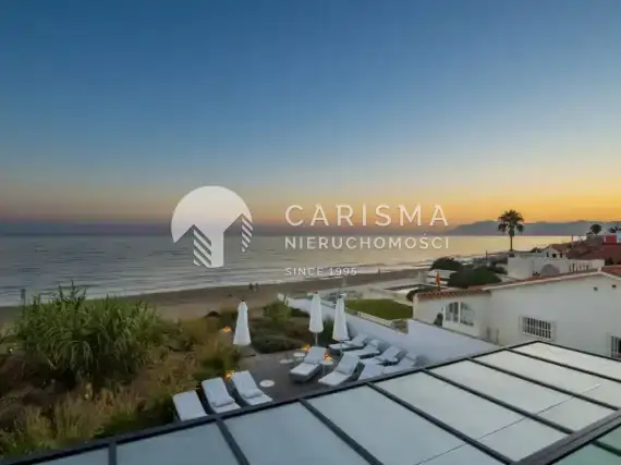 (36) Luksusowa willa przy plaży, Costabella, Costa del Sol