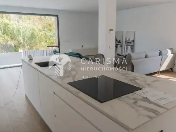 (26) Nowa i luksusowa willa tylko 200 m od plaży, Costalita, Costa del Sol