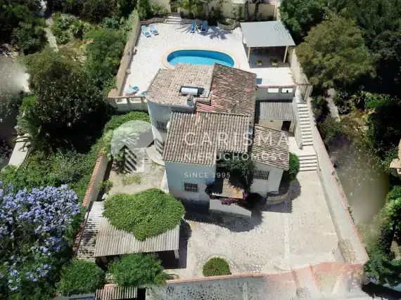 (30) Parterowa willa z prywatnym basenem blisko dogodności w Moraira