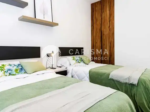 (8) Nowe apartamenty z kompleksem SPA  w Guardamar, El Raso